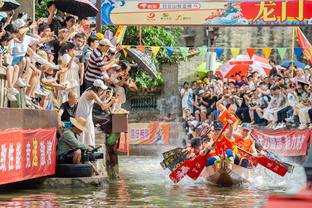 队记：为与雷霆达成海沃德交易 黄蜂可能裁掉洛瑞&伯克奈特